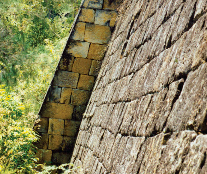 Buttress and retaining wall at Devines Hill, Dharug National Park