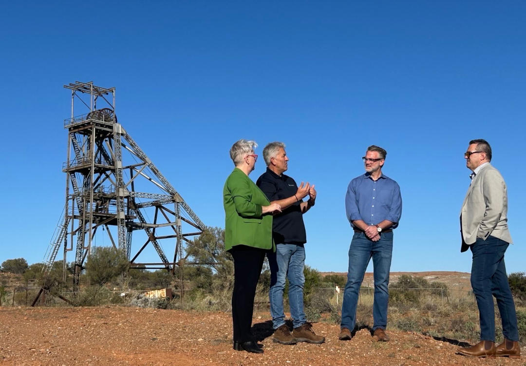 Minister Sharpe and others at Broken Hill